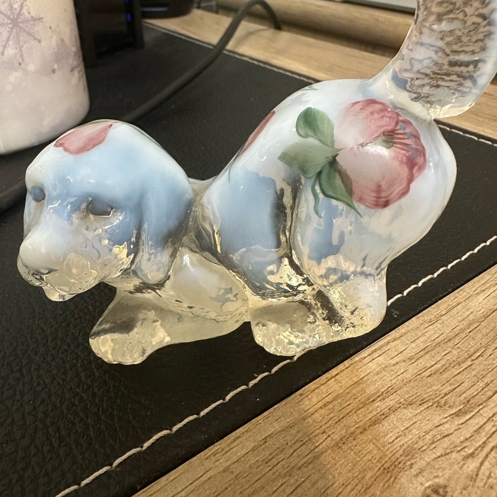 Fenton French Opalescent Playful Pup